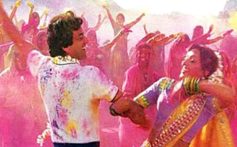 Read more about the article Holi Ke Din Lyrics (होली के दिन) | Sholay